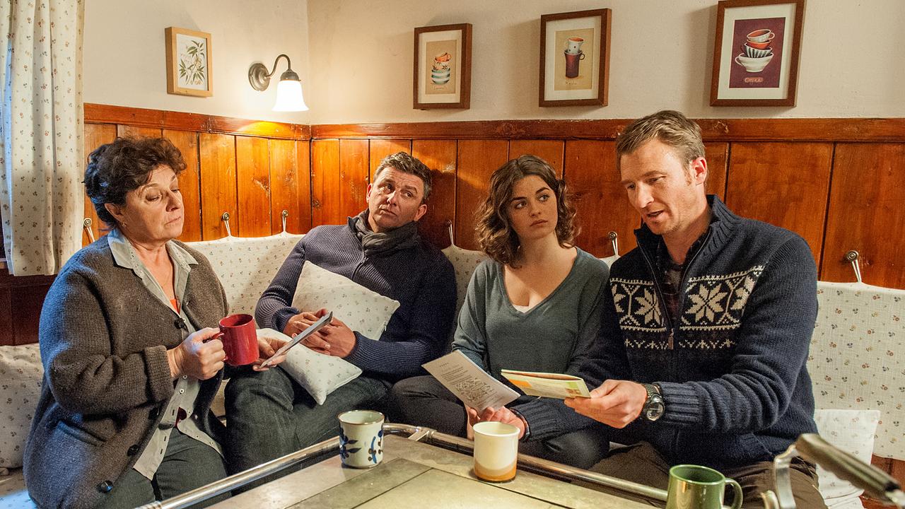 PERPLEX! Der Bergdoktor: Lilli im Zwiespalt – Liebe oder Loyalität? Ein Name stellt alles infrage