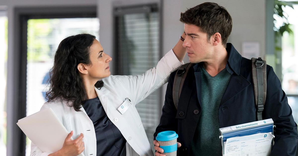 Zerreißprobe bei In aller Freundschaft – Die jungen Ärzte: Trennungsschock bei Leyla und Ben – Fans wüten