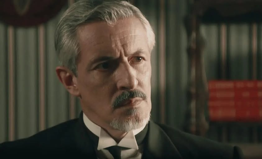 La Promesa: Cristóbal desafía a Manuel (Mejores momentos)