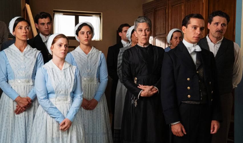 'La Promesa' se enfrenta a despedidas y a la entrada de nuevos personajes ante su fin de temporada en TVE