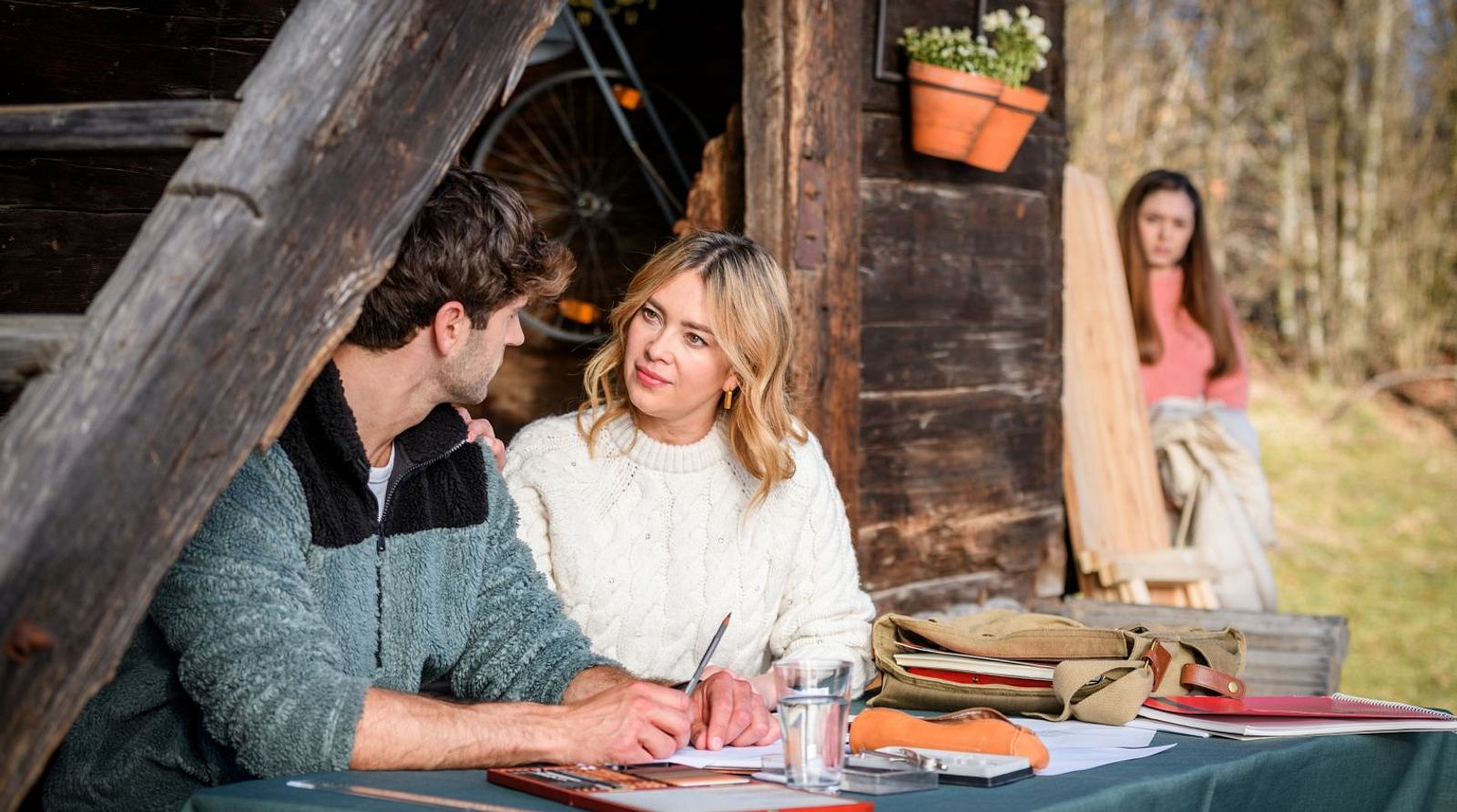 Sturm der Liebe: Fans reagieren krass auf Valentina und ihr Liebesgeständnis