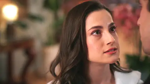 Una noche, y luego no me llamaste: Piril revela su romance con Kaya