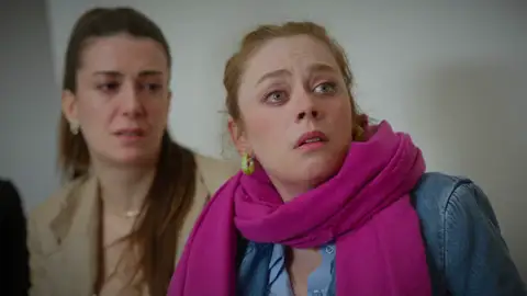 Tres tumbas abiertas en el jardín anuncian el destino más macabro para Rengin, Bahar y Cagla