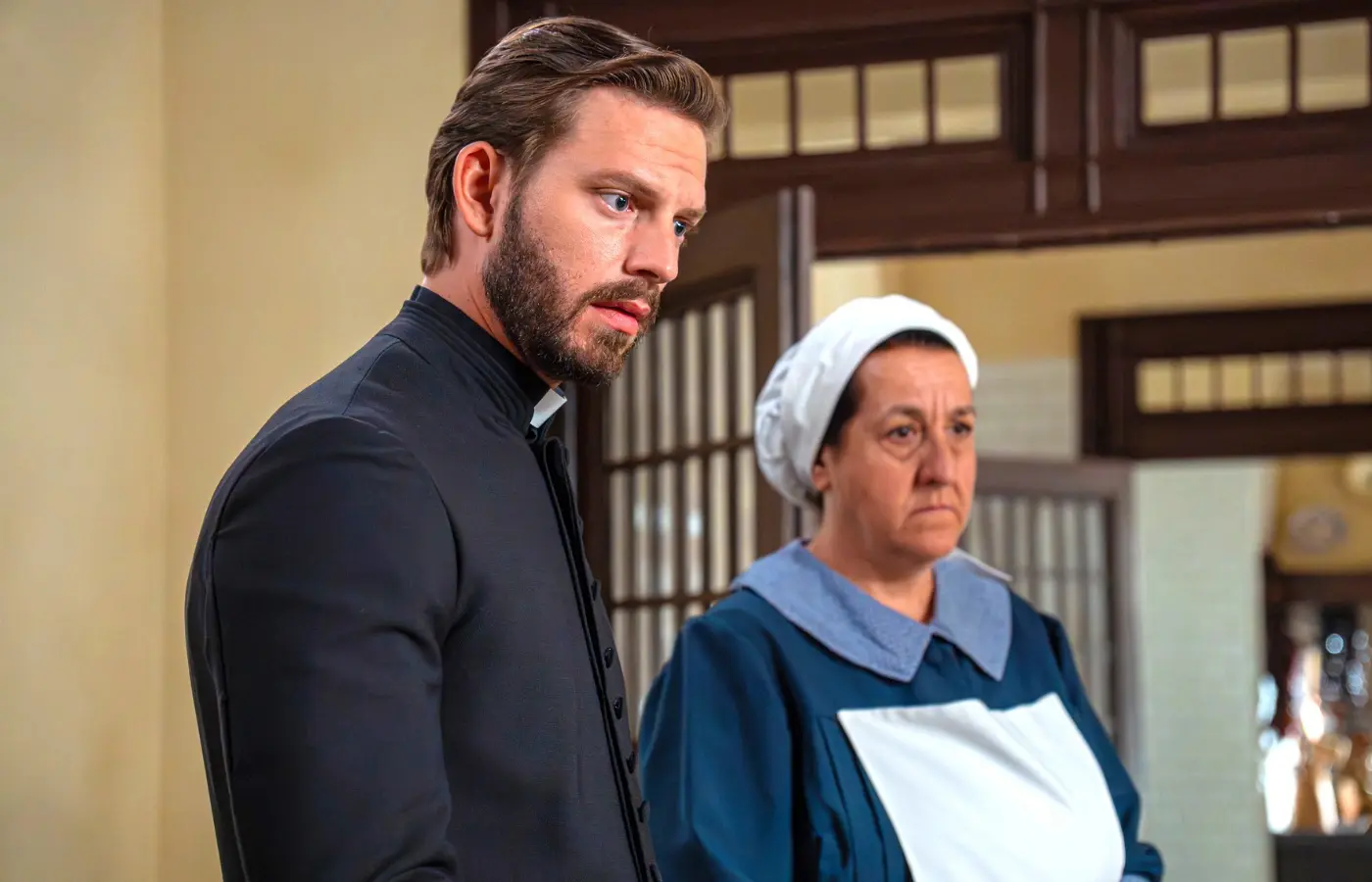 El primer encuentro: la mujer que se presentó como espía y apasionada de la aviación