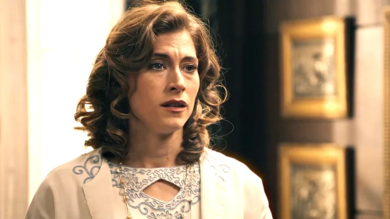 Sueños de Libertad Capítulo 2 de Octubre (Marta revela a Andrés la verdad sobre Santiago)