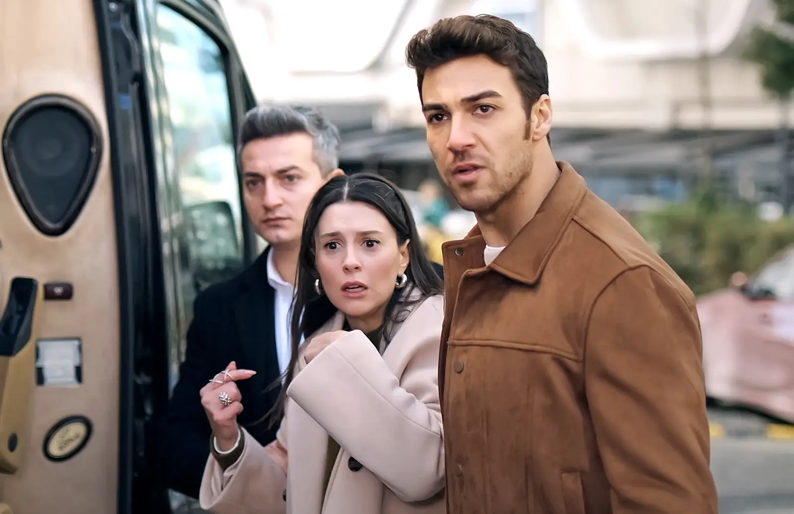 ¿Quién es la nueva pareja de Afra Saraçoğlu tras su ruptura con Mert Ramazan Demir?