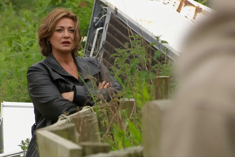 Emmerdale Drama: Moira Dingle maintains her innocence amidst mounting evidence surrounding Ray’s murder, but a crucial hour missing from her timeline could shift suspicion towards a potential prison sentence.