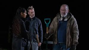 Horrifying events unfold – Ray kills Celia in today’s episode. #emmerdalespoilers