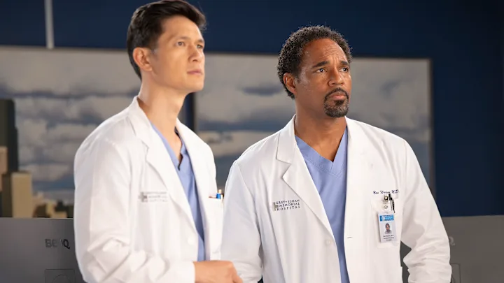 An era ends: Season 22 of Grey’s Anatomy delivers the most shocking death yet. qc01