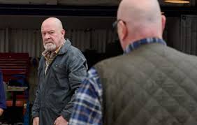 Emmerdale’s Paddy to risk everything with new Bear decision